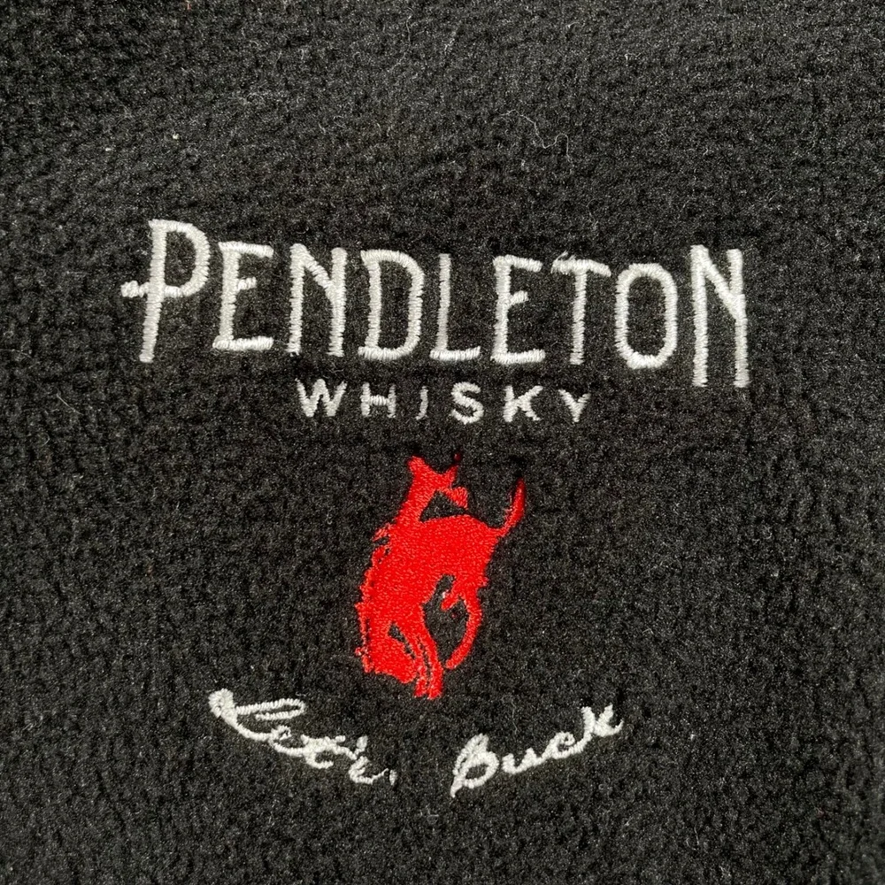 Pendleton Whisky Fleece Pullover Mens Medium Black Quarter Zip Let's Buck Cowboy